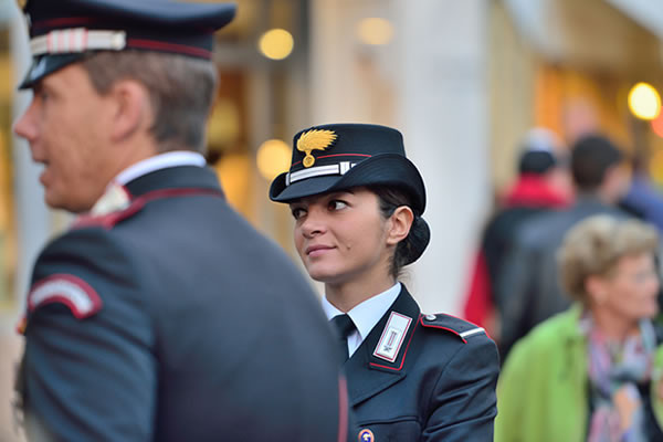 donne carabinieri