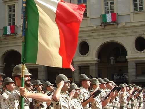 ferma militari imputati